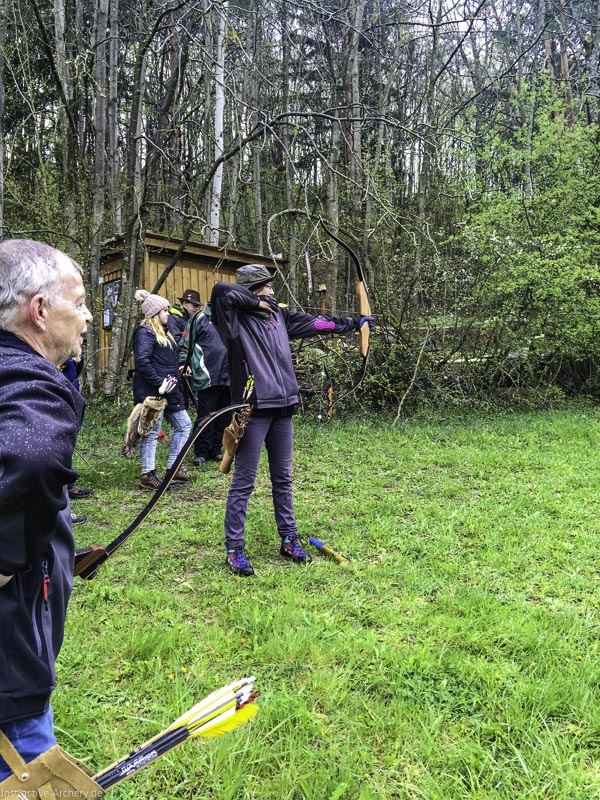 Wetter getrotzt - Schießspiele Dornig Schützen 23-bogenschiessen I A 011 April 16 4980-bogenschiessen