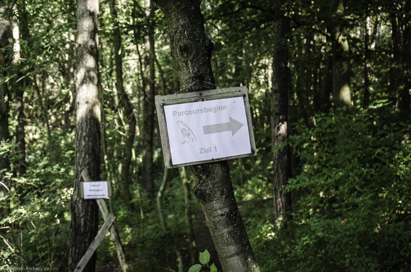 I A 016 August 17 3430-bogenschiessen