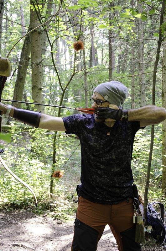 I A 042 August 17 3484-bogenschiessen