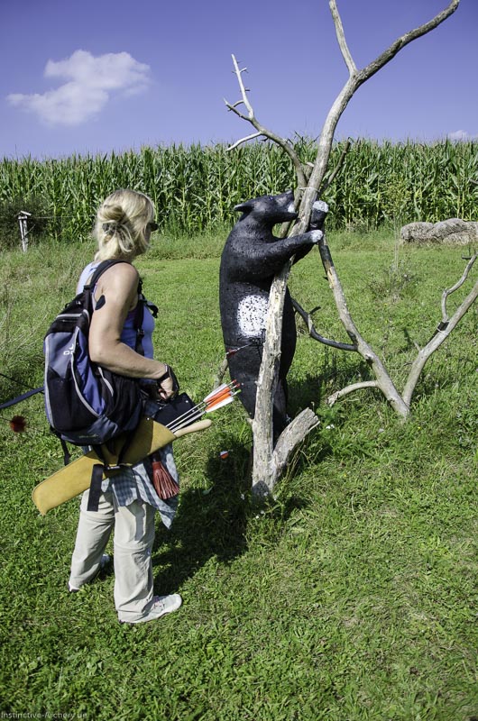 I A 072 August 17 3541-bogenschiessen