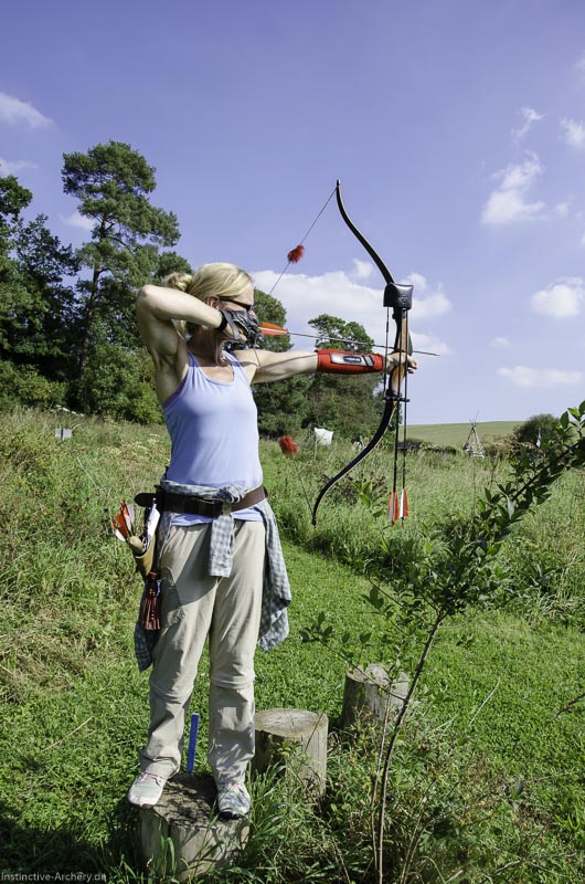 I A 085 August 17 3560-bogenschiessen