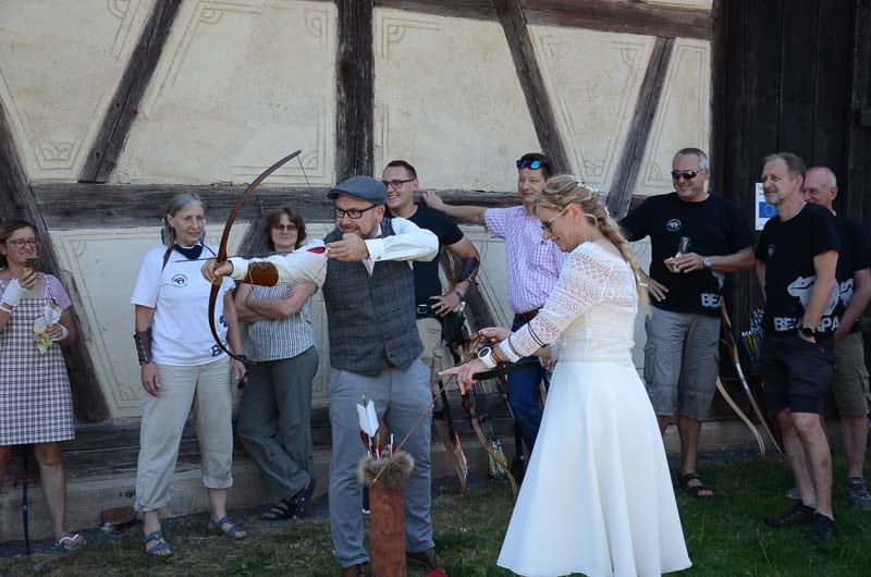 hochzeit35-bogenschiessen